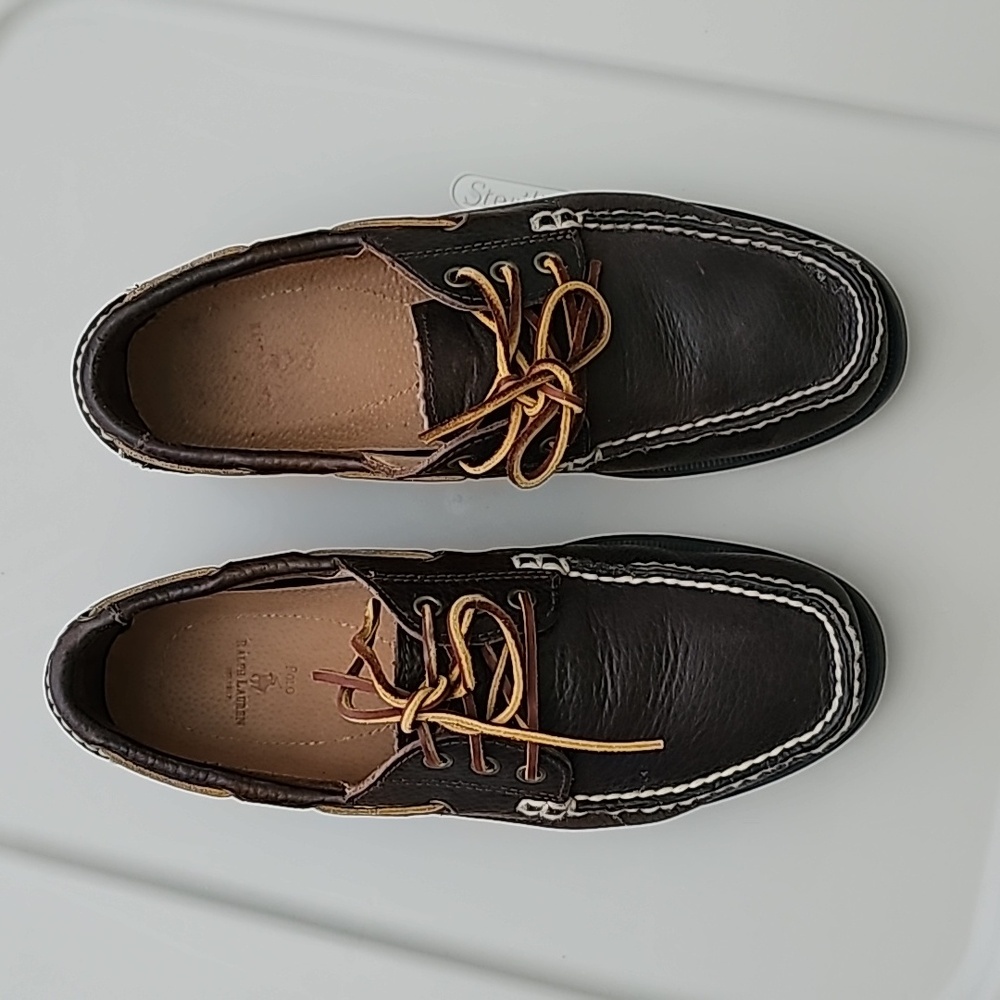 Shoe